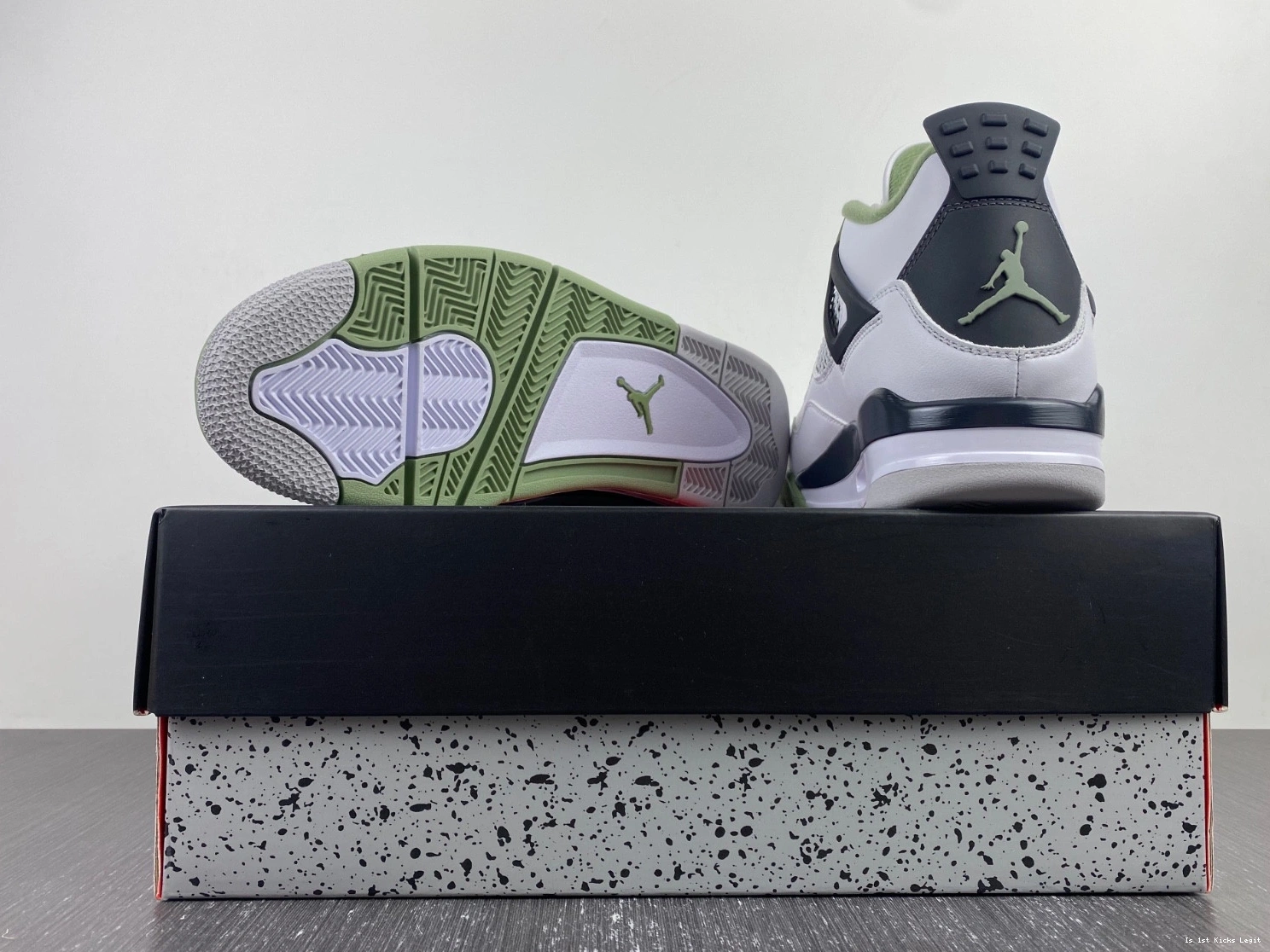 Green Jordan Air Seafoam WMNS Oil 4 AQ9129-103 1223